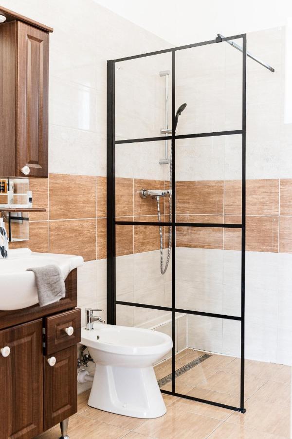 Levendula Apartmanhaz Badacsonytomaj Luaran gambar